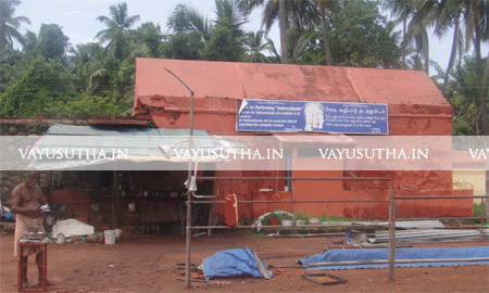 The Vedi Offering to Hanuman, Triprayar, Kerala